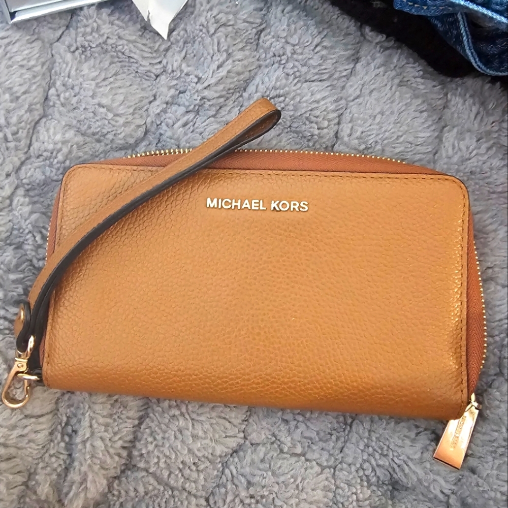 Michael Kors wallet